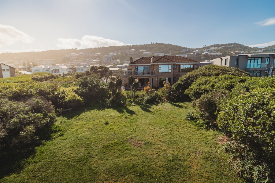 7 Bedroom Property for Sale in Outeniqua Strand Western Cape